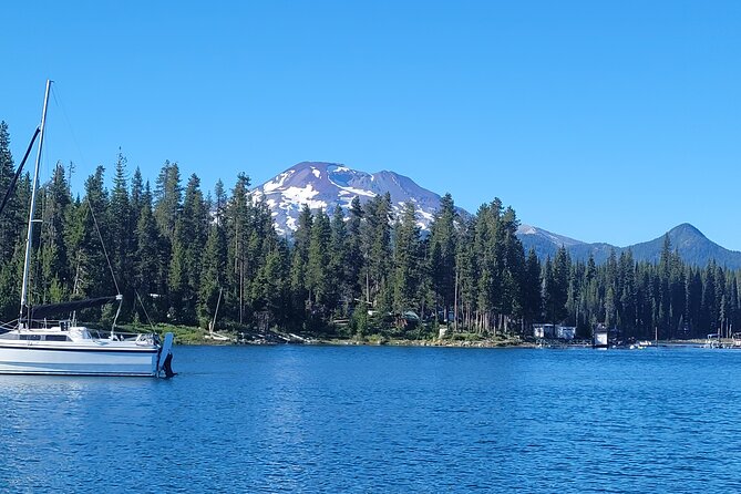 Small-Group Paddle Board and Happy Hour in Cascade Lakes - Appetizers and beverages turn it into a social outing