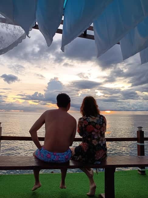Snorkeling Tour with meals and BBQs - Cocktail - Sunset⭐⭐⭐⭐⭐ - Chart, his family, and the personal service