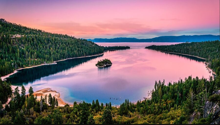 South Lake Tahoe: Happy Hour Cruise - Settling aboard the world-class yacht