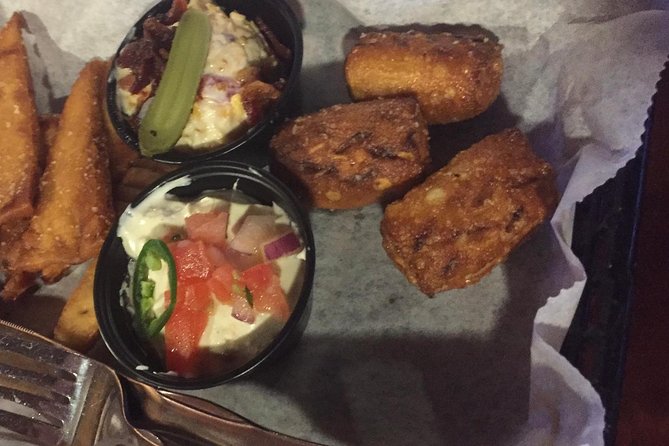 Southern Flavors Food, Pub Crawl, and History Walking Tour - River Street brings a change of setting