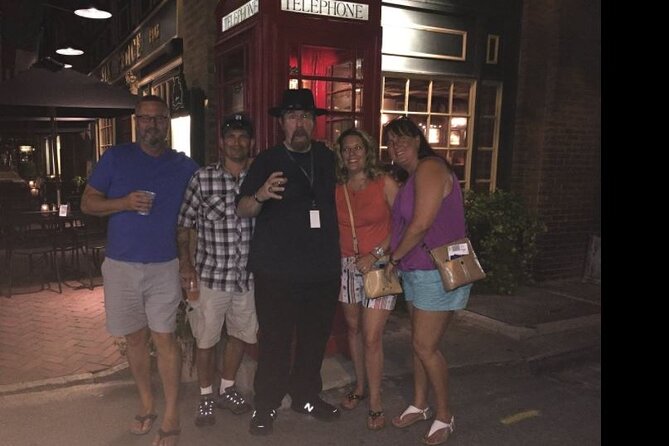 Spooky Savannah Haunted Pub Crawl - The Pubs: Drinks, Stories, and Changing Atmosphere