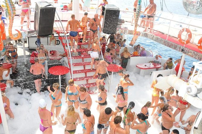 Starcraft Day Trip Party Boat - What kind of day is the Starcraft boat trip?