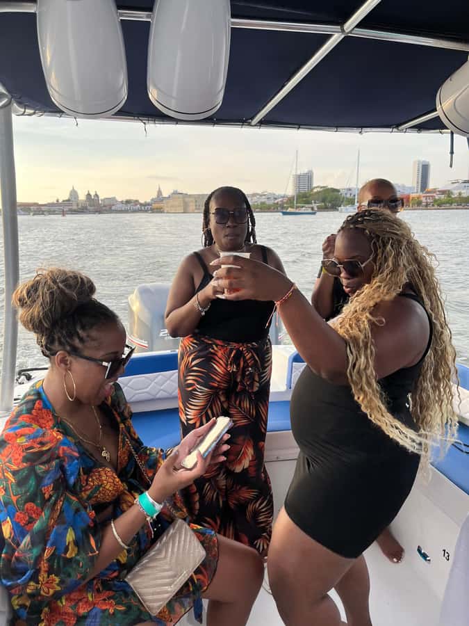 Sunset Party open bar on the bay while sharing with locals - Who should book this boat party?