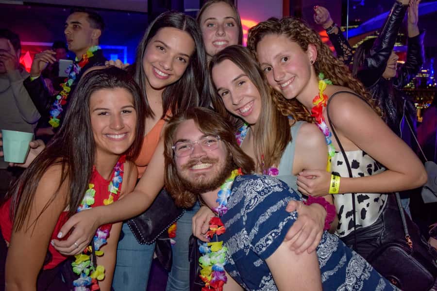 Sydney: Big Night Out Pub Crawl with Local Party Hosts - Who should book this night out?