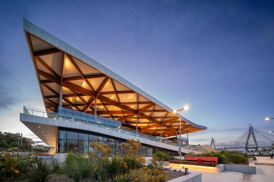 Sydney Fish Market: Tide to Table Seafood Tour with Drink - Starting at the commercial wharf