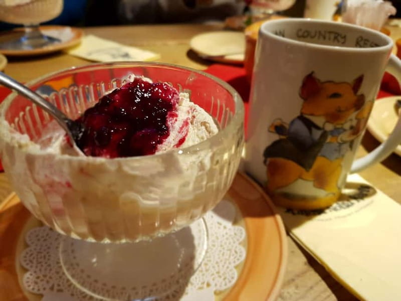 Tallinn: Estonian Food, Drinks and History Tour - The history works best when it stays personal