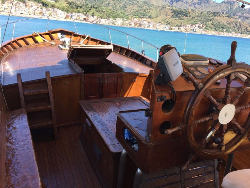 Taormina: Boat Tour to Taormina & Giardini Naxos with Drink - From Giardini Naxos to Cape Taormina