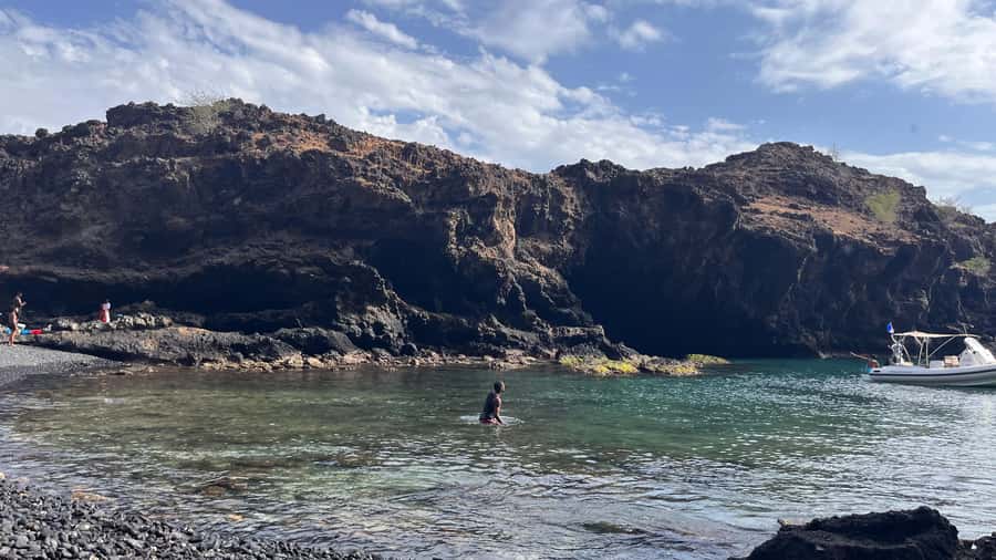 Tarrafal: Boat Tour with Drinks and Snorkeling - Seeing Tarrafal Bay From the Water