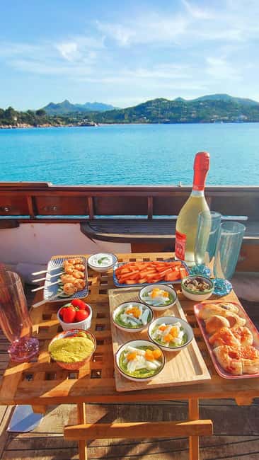 Tavolara: Sunset Aperitif Tour with Drinks and local snacks - Practical preparation for the evening