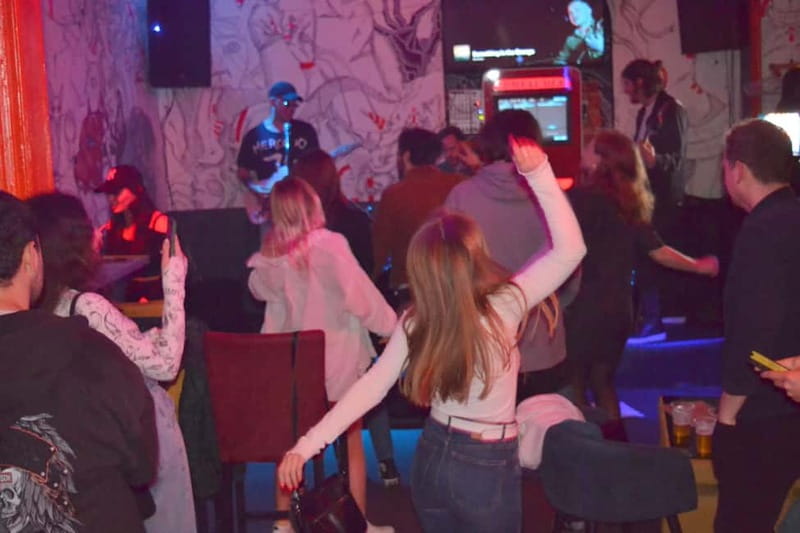 Tbilisi: City Pub Crawl with welcome shots in game format - What the $31 price really covers
