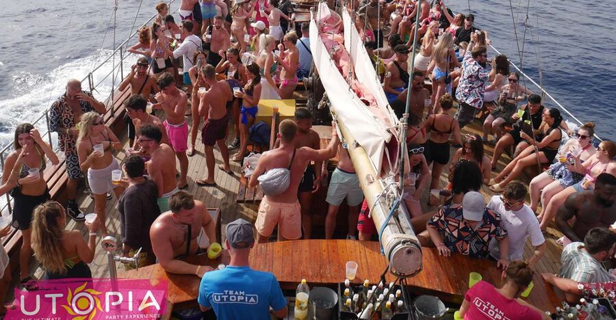 Tenerife: Boat Party with Open Bar and DJs - A floating club rather than a sightseeing cruise