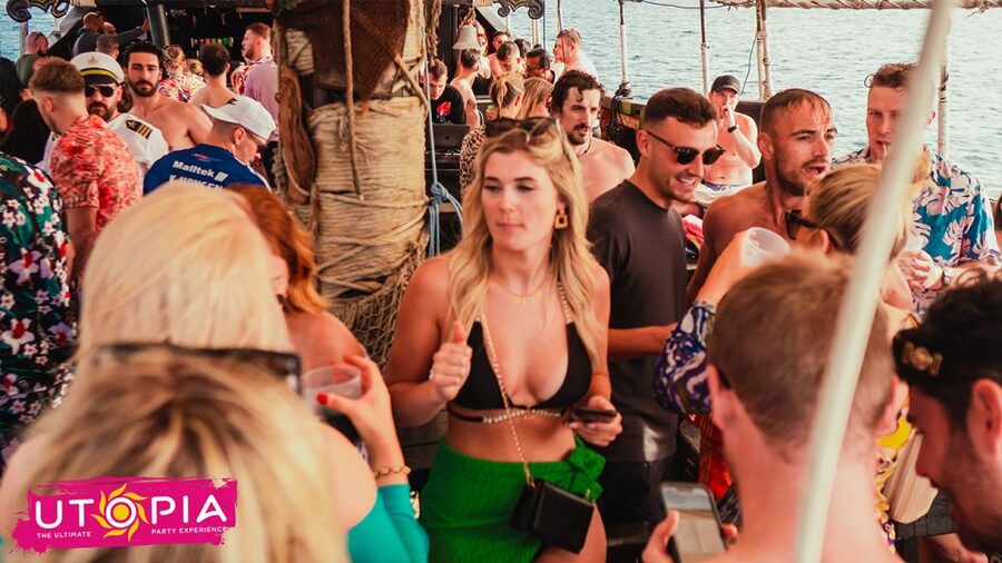 Tenerife: Boat Party with Open Bar and DJs - What happens after the boat returns