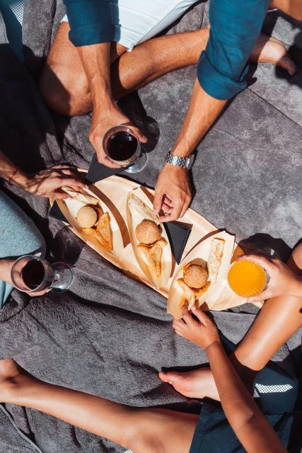 Tenerife: Catamaran Cruise with Brunch and Unlimited Drinks - Small details that make the day better