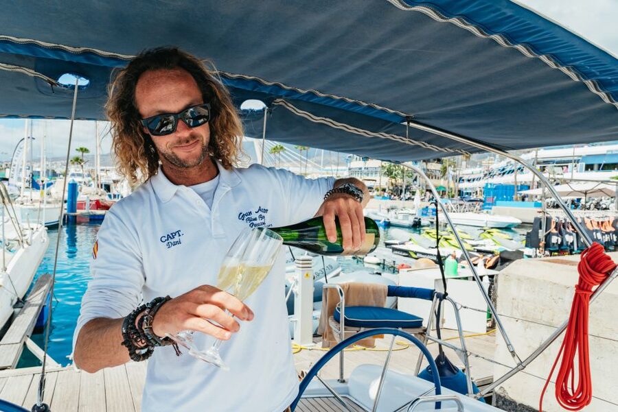 Tenerife: Whale & Dolphin Watching with Drinks and Snacks - Why this small Tenerife boat trip works