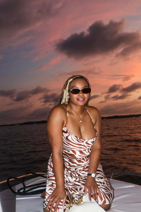 The best sunset tour in the bay: Open bar party & fun - What this Cartagena evening is really about