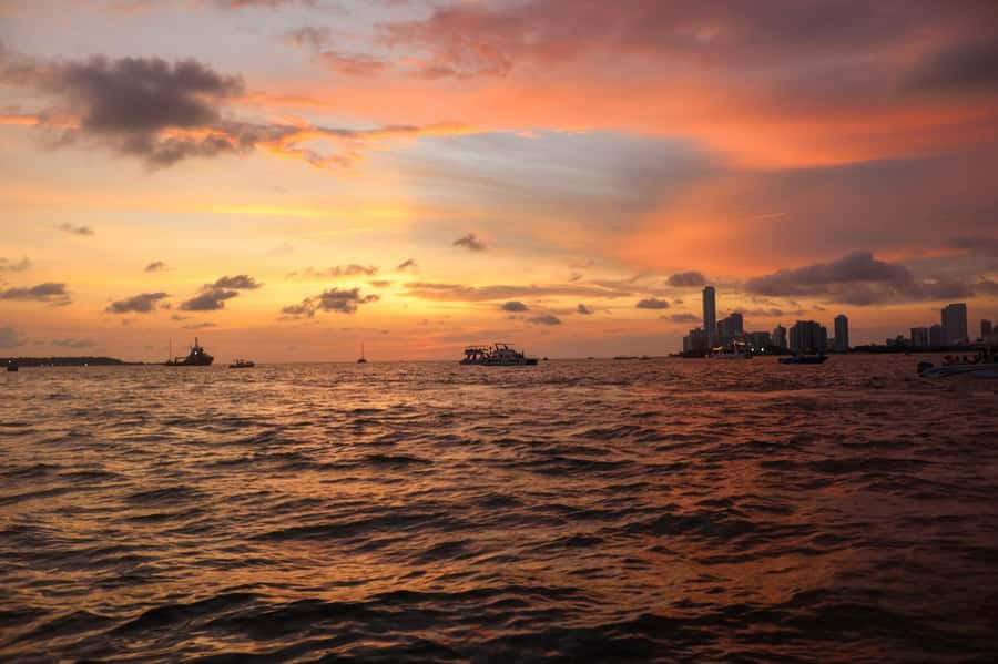 The best sunset tour in the bay: Open bar party & fun - The sunset cruise around Cartagena Bay