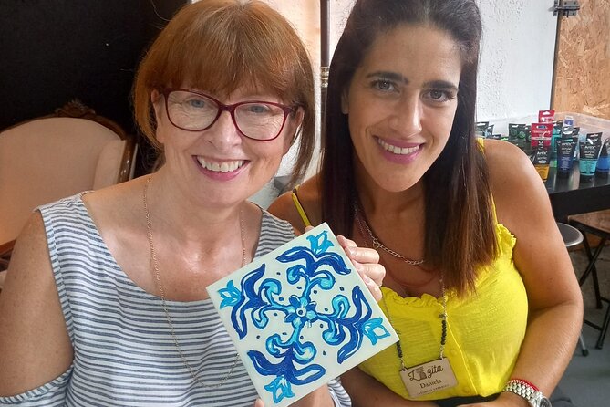 Tile Painting and Cocktails in Downtown Porto - Choosing a design before the paint dries