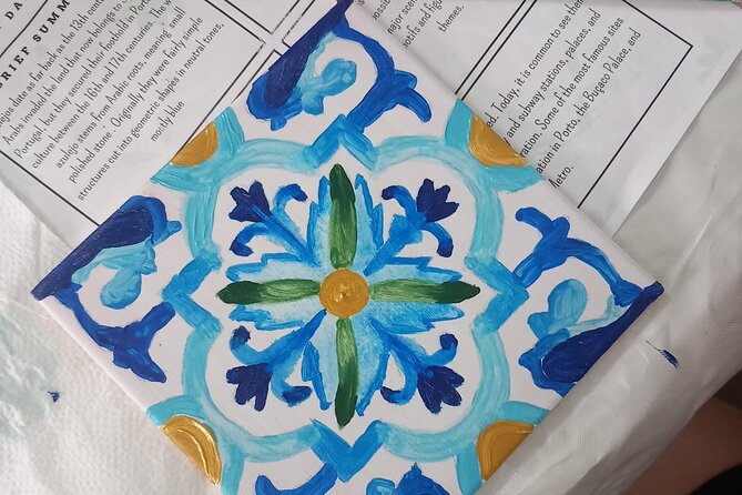 Tile Painting and Cocktails in Downtown Porto - Painting with guidance from Daniela