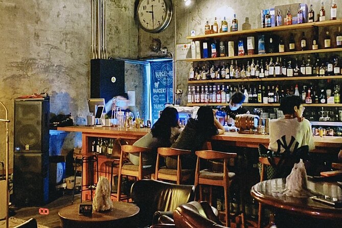 Tipsy Travel: Beijing Local Food and Bar Crawl night in Hutong - Why this Beijing night feels different