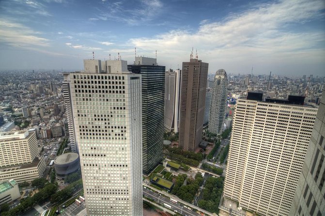 Tokyo Bar Hopping Tour in Shinjuku (All-You-Can-Drink + Dinner) - The evening at a glance