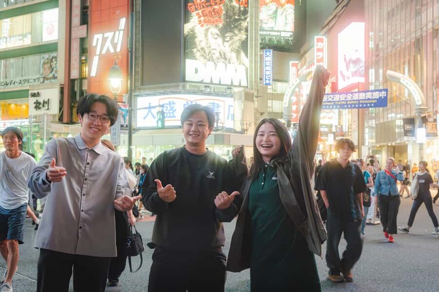 Tokyo: Shibuya Bar Crawl - 3 Drinks & Local Foods - - Final stop: one hour at a local bar