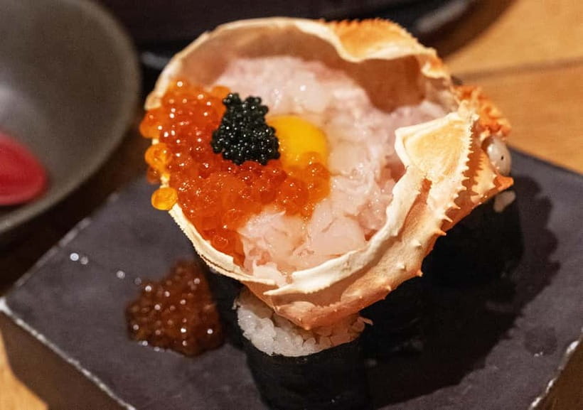 Tokyo: Shinjuku Bar Hopping & Karaoke Night Tour - Eating and drinking without a surprise bill