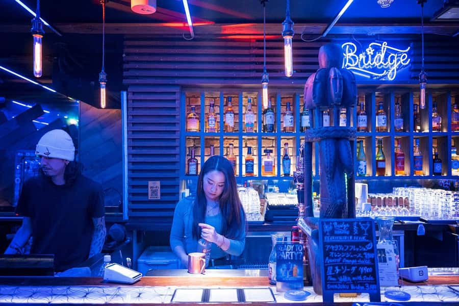 Tokyo:Shinjuku Ni-chome LGBTQ+ Bar Hopping Tour with Guide - Practical manners for Ni-chome bars