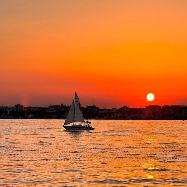Valencia: Exclusive Sunset Cruise with Drink - Small groups can make this feel almost private