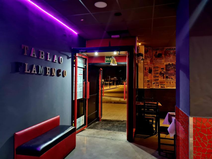 Valencia: Flamenco at Toro y La Luna with optional Dinner - Choosing show only or dinner and show