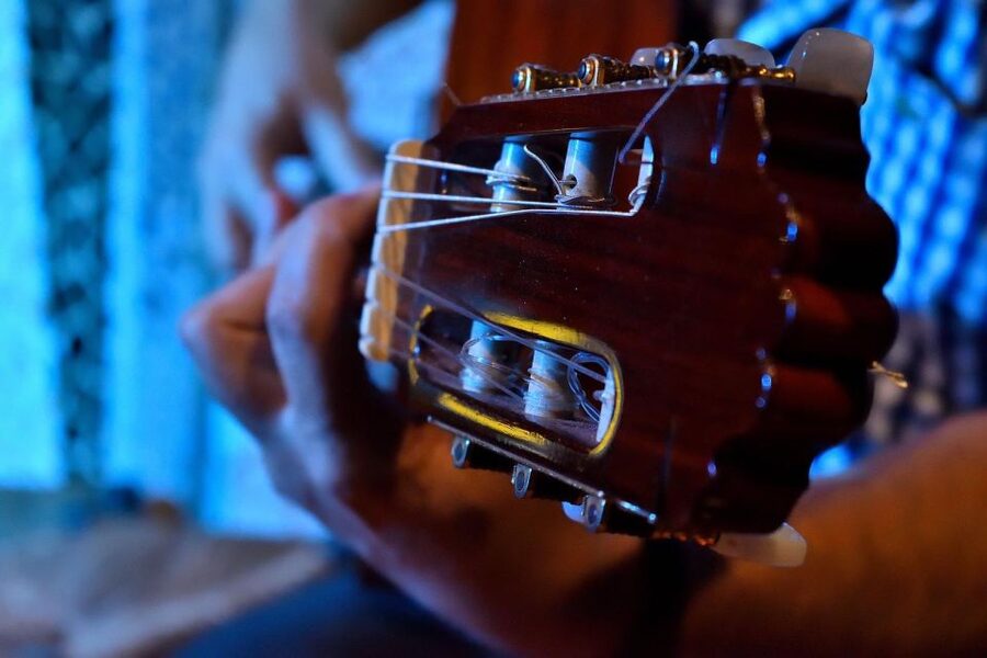 Valencia: Flamenco at Toro y La Luna with optional Dinner - What the finale adds to the evening