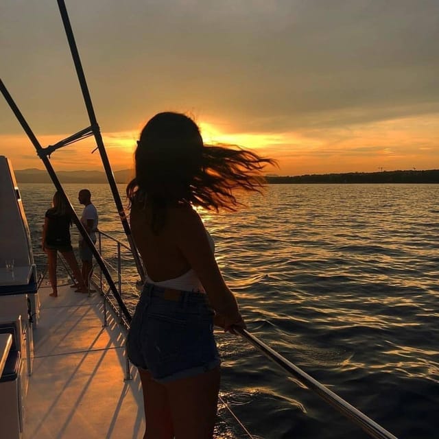 Valencia: Sunset or Daytime Catamaran Cruise with Drink - What the 50 to 90 Minutes Really Means
