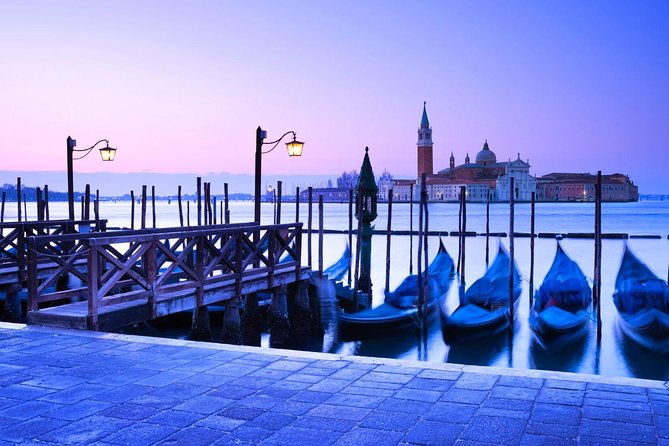 Venice Day Trip from Rome by High-Speed Train with Happy Hour - What the guides add to the day