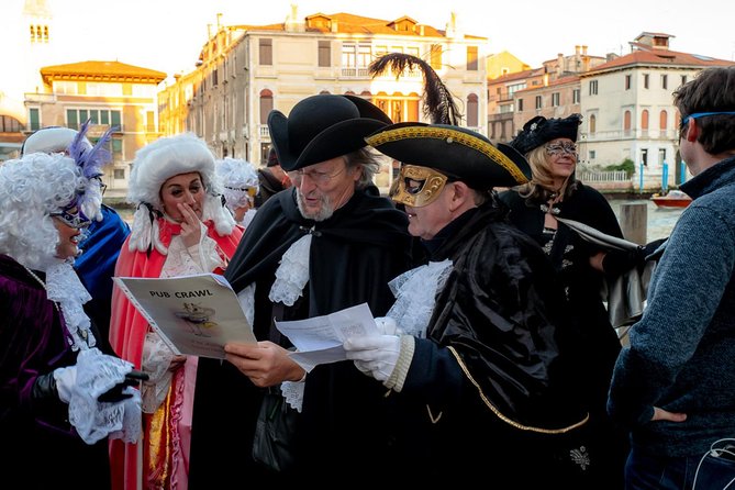 Venice: Venetian Style Carnival Pub Crawl - What this Venice bacari crawl is really offering