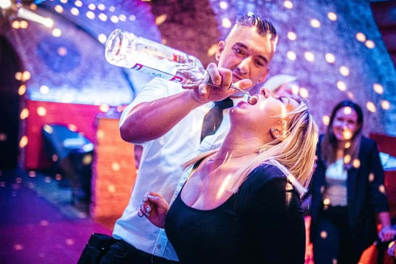 Vienna: Guided Pub Crawl with Club Entry - Key points at a glance