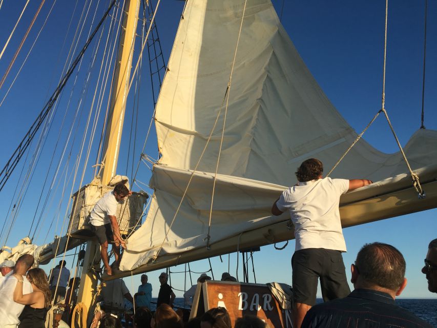 Vilamoura: Algarve Coast 3-Hour Sailing Cruise With Open Bar - Albufeira, São Rafael, and the red cliffs