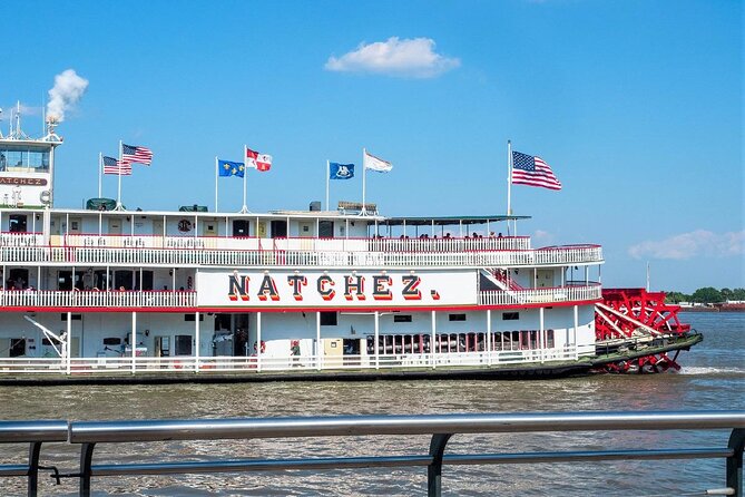 VIP Jazz Dinner Cruise with Private Tour and Open Bar Option - What is on the Louisiana buffet