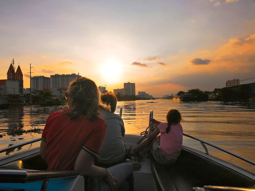 VIP Tour Enjoy Romantic Sunset by Speed Boat Free Cocktail - Boat size, comfort, and who should skip it