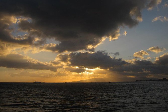 Waikiki Signature Sunset Catamaran Sail - Diamond Head and the Sunset Turn