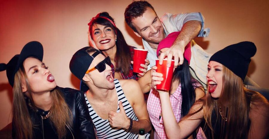 Warsaw: The Original Pub Crawl - Who will enjoy this Warsaw night