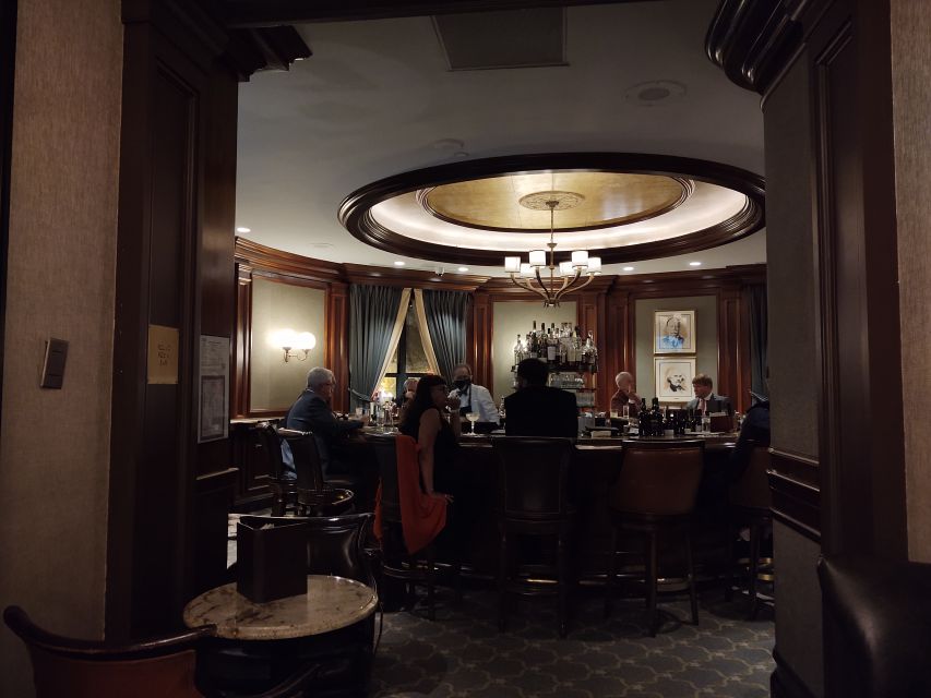 Washington DC: Ghosts Boos and Booze Haunted Pub Crawl - Why the guide matters more than the ghost sightings