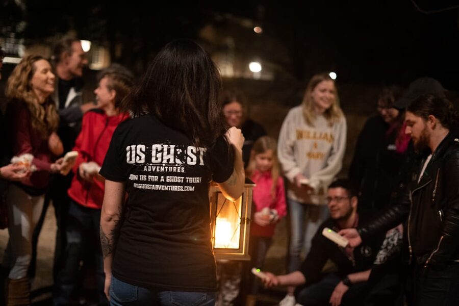 Williamsburg: Colonial Ghosts Haunted Pub Crawl - Kimball Theatre and the fallen soldiers