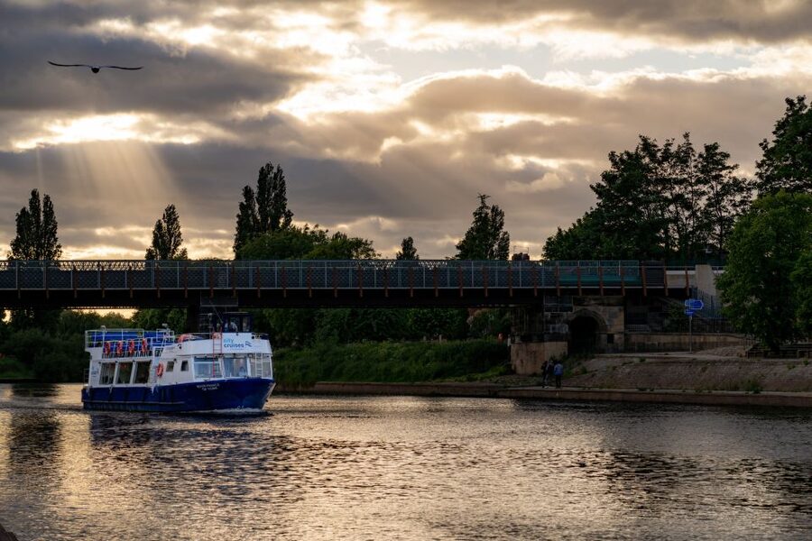 York: 60-Minute 'Happy Hour' Cruise For All Ages - A relaxed hour on York’s River Ouse