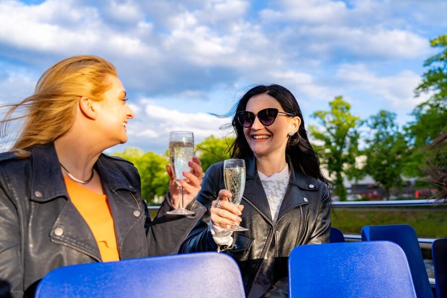 York: 60-Minute 'Happy Hour' Cruise For All Ages - How the cruise compares with walking York