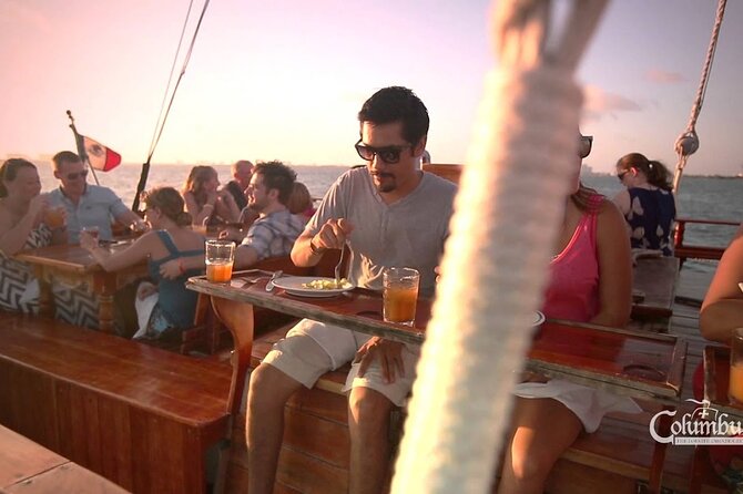 Your Romantic Dinner in Cancun, includes national open bar and live music - Is the $95 price good value?