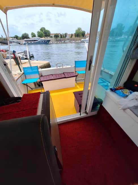 Zadar: Islands & Lagoons Tour with Drinks and ECO fruits... - What is served on board
